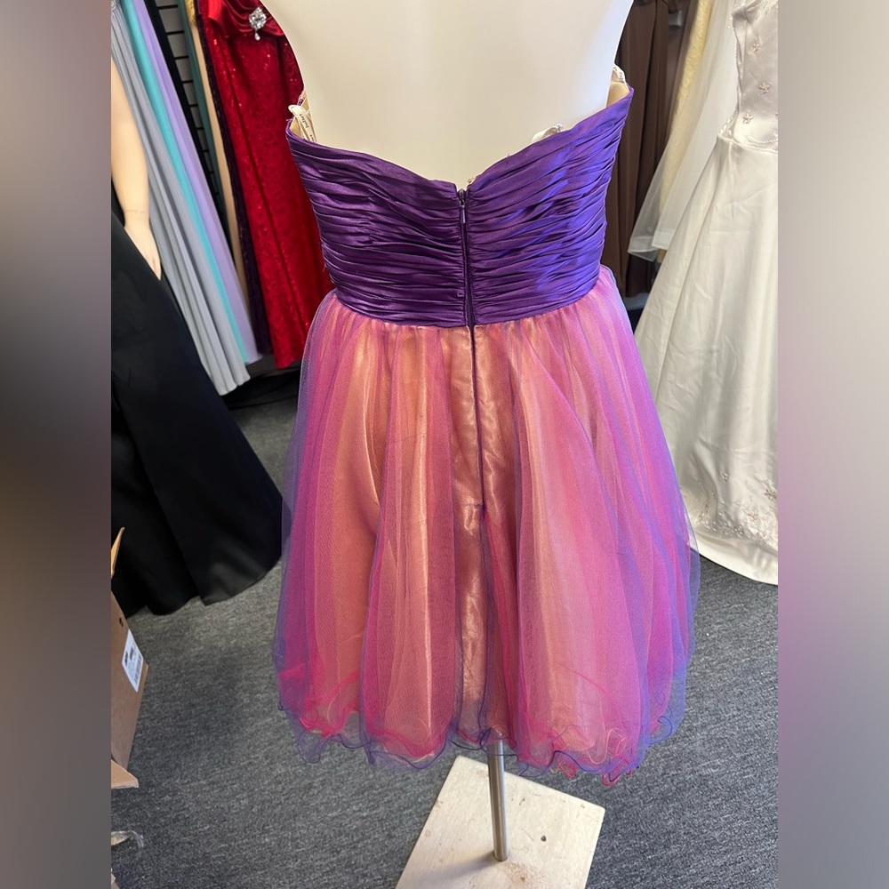 Dress - Picture 4 of 4